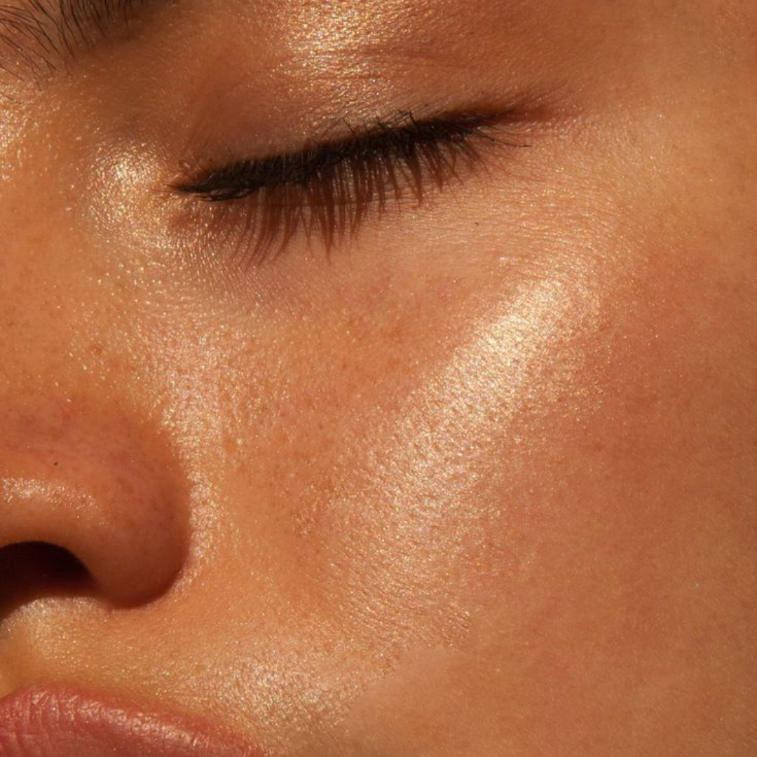 Huile de rose musquée et moringa : le duo anti-âge naturel