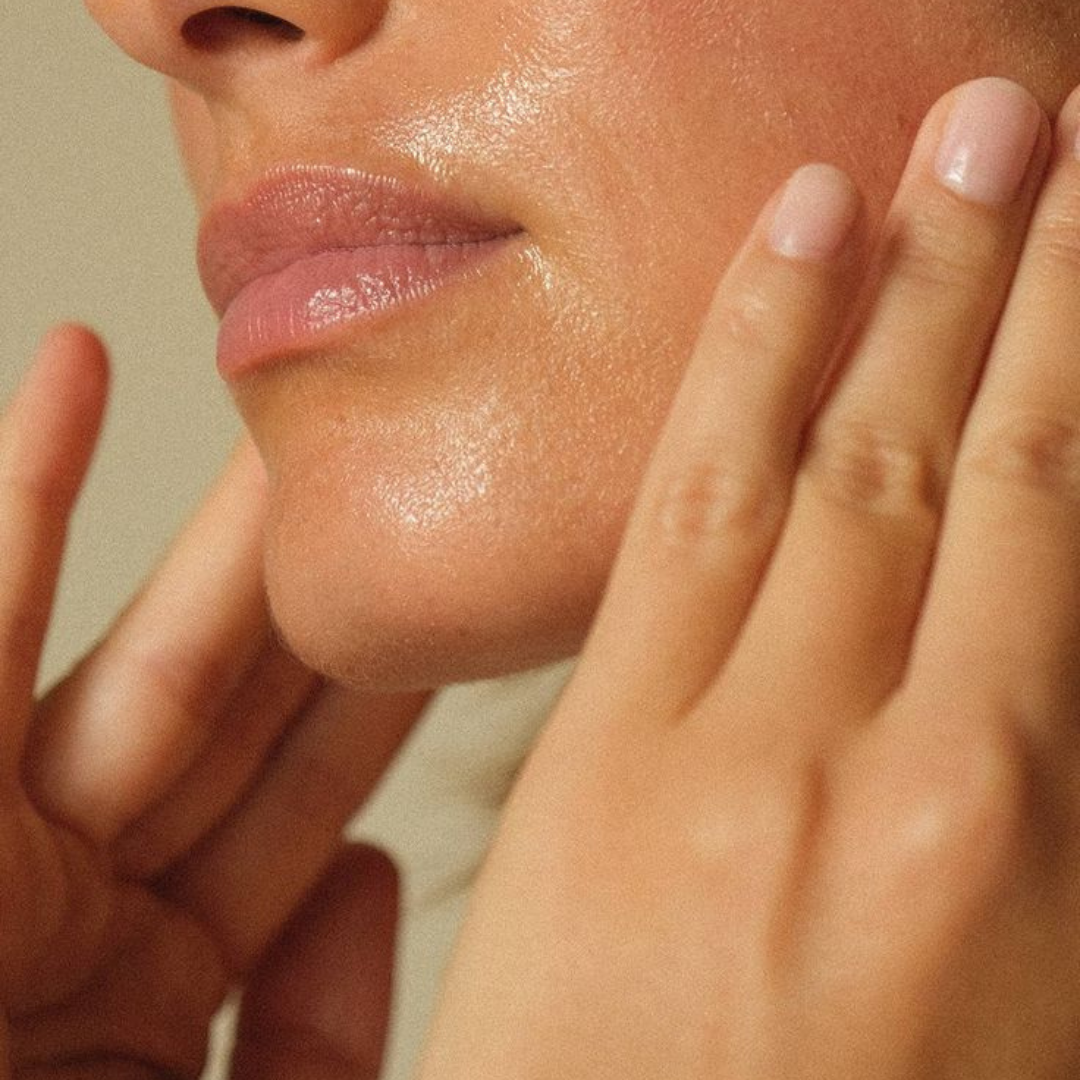 Rose musquée ou autres huiles anti âge : laquelle choisir ?