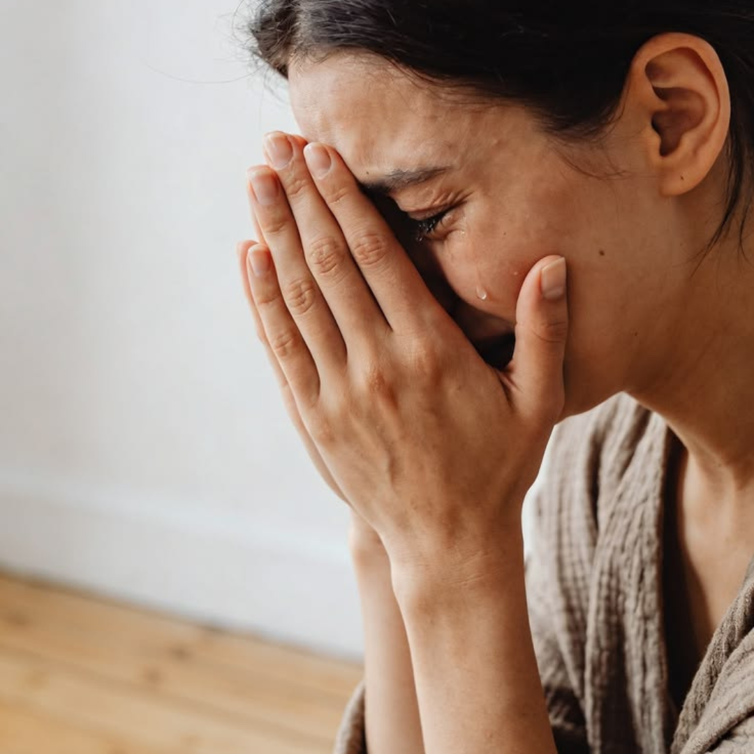 Pourquoi une séparation fait-elle aussi mal émotionnellement ?