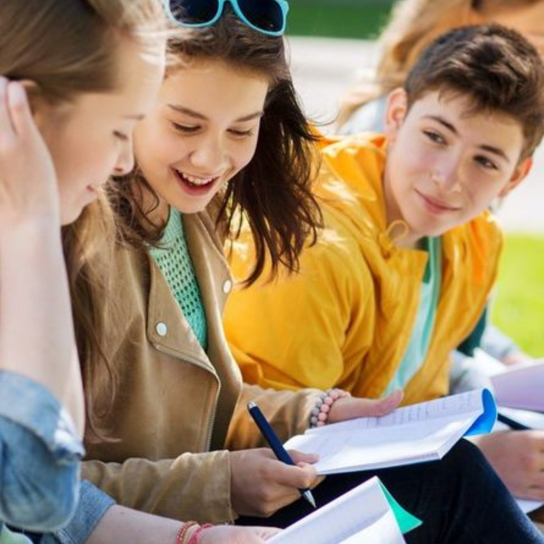 Fleurs de Bach et adolescents : accompagner les émotions d'une période de grands changements