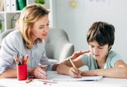 Dyslexie chez l'Enfant : Clés pour Surmonter les Défis Émotionnels avec les Fleurs de Bach - Blog d'Angélique